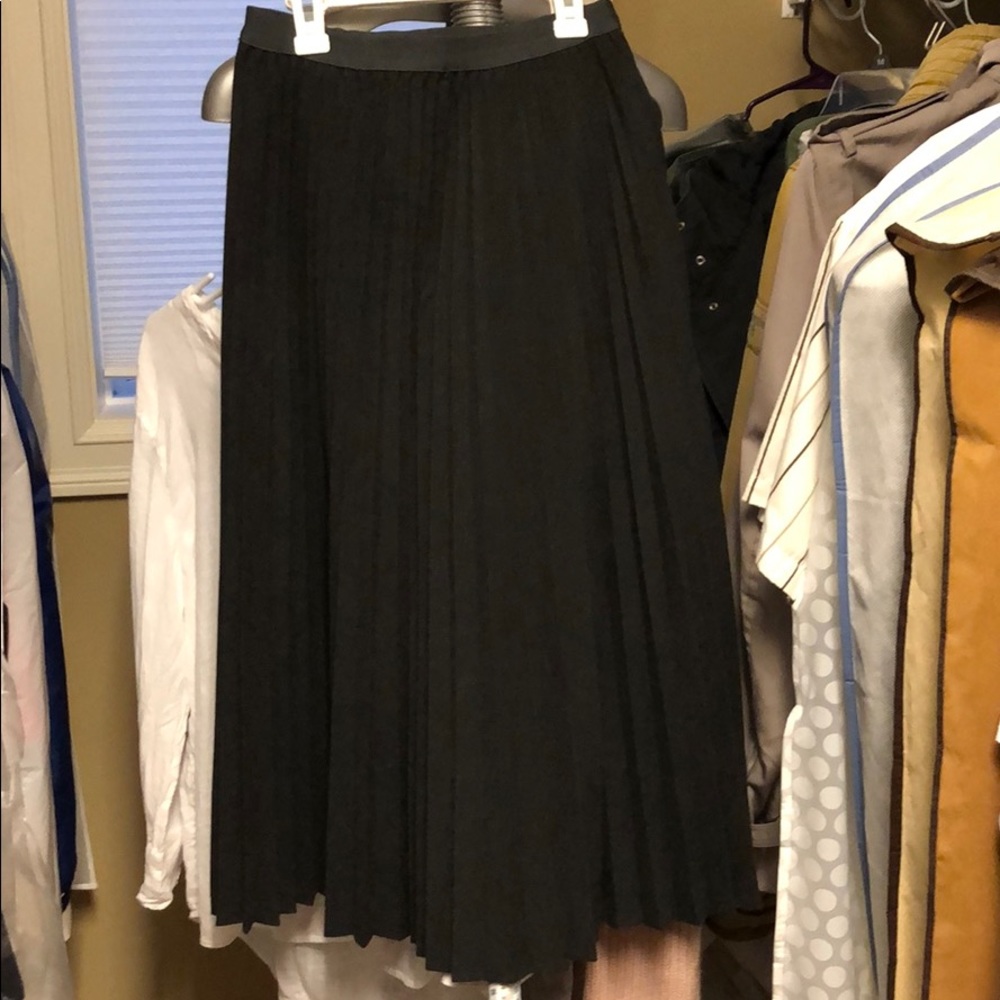 Aritzia Babaton Jude Skirt